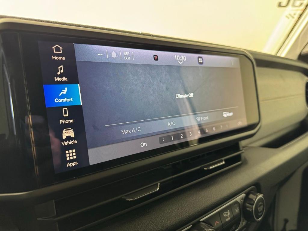 used 2025 Jeep Gladiator car, priced at $32,717