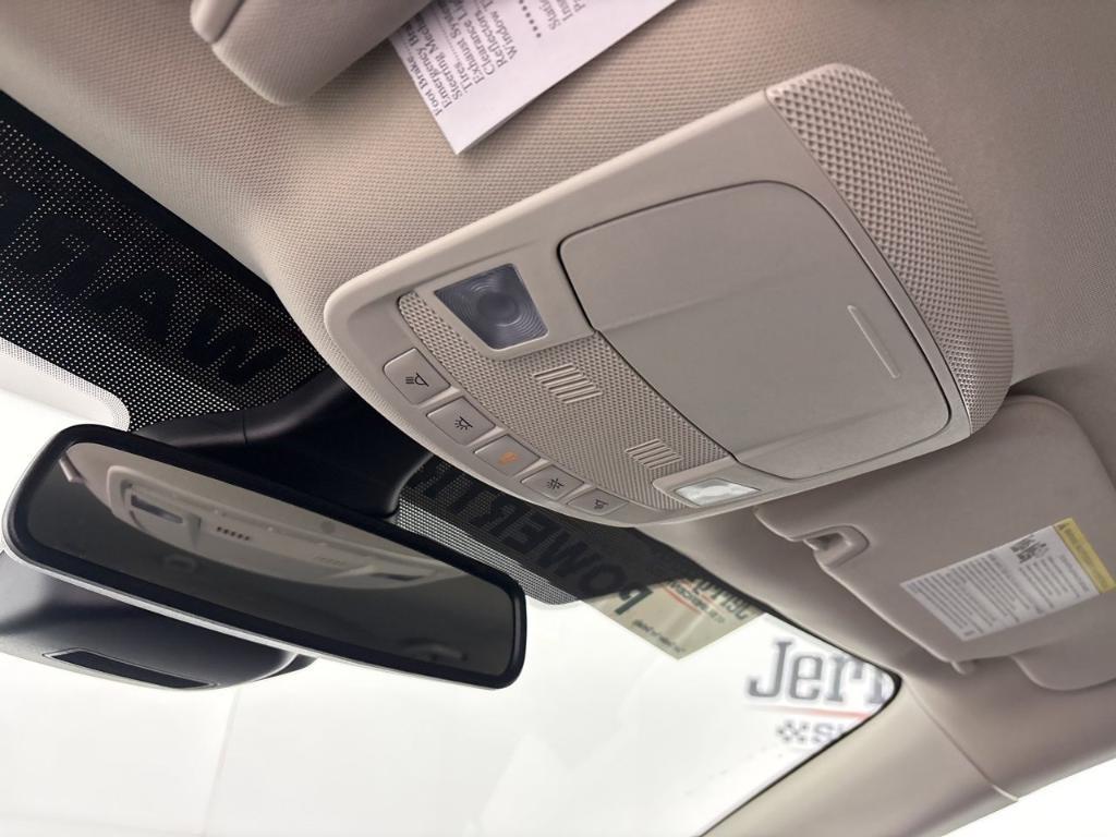 used 2024 Ford Edge car, priced at $22,300