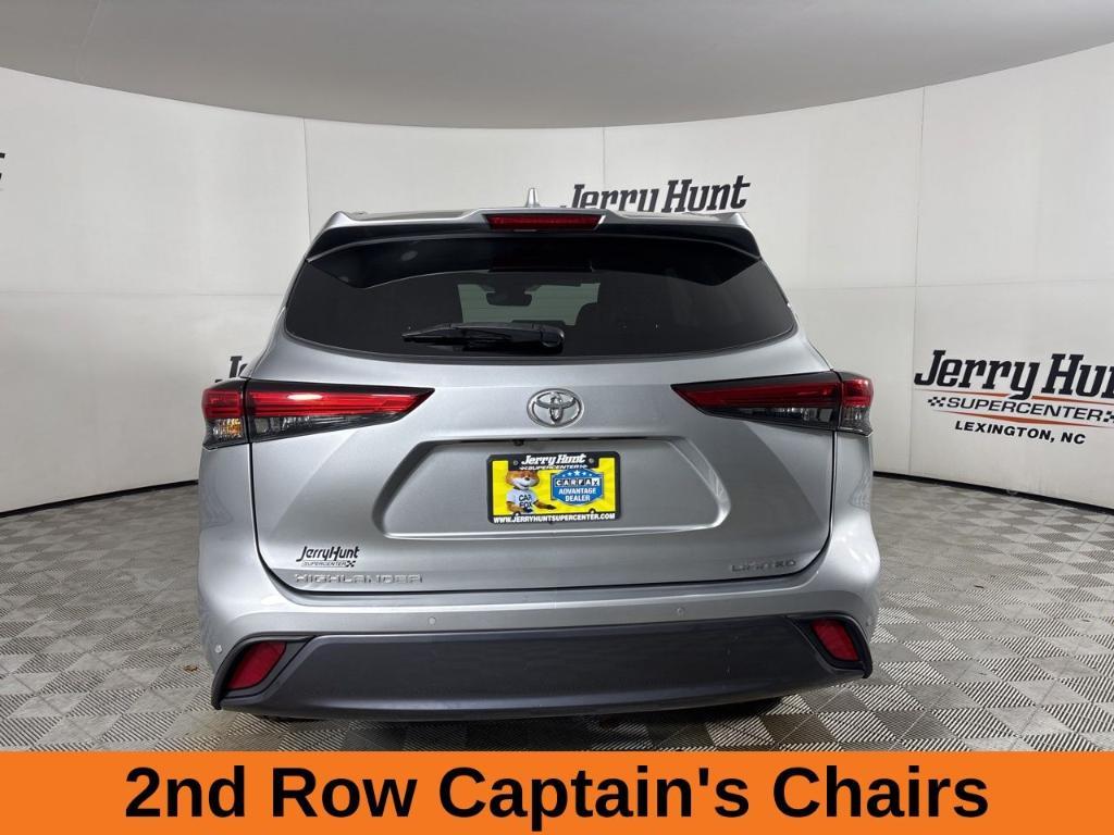 used 2023 Toyota Highlander car, priced at $38,200