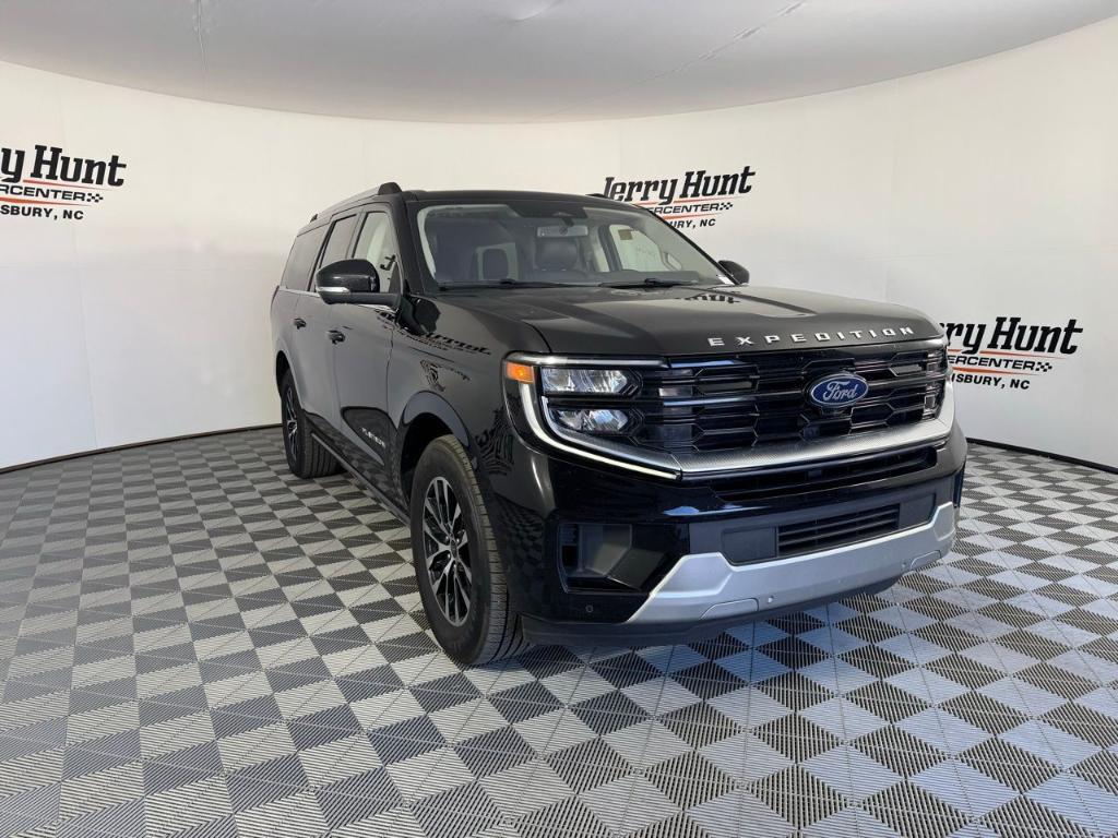 used 2025 Ford Expedition Max car