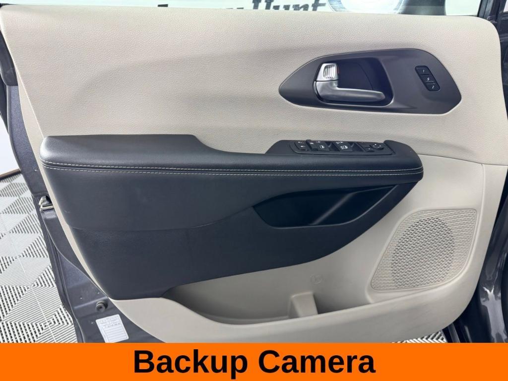 used 2023 Chrysler Pacifica car, priced at $23,788