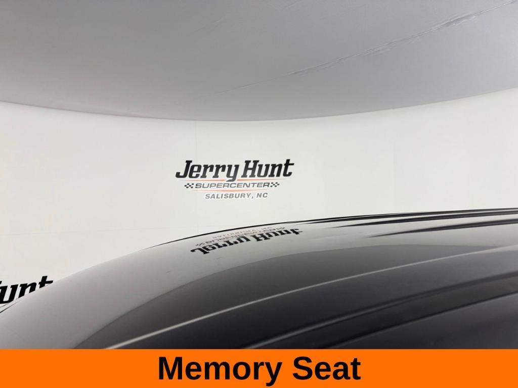 used 2023 Chrysler Pacifica car, priced at $23,788