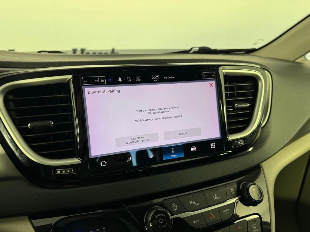 used 2023 Chrysler Pacifica car, priced at $23,788