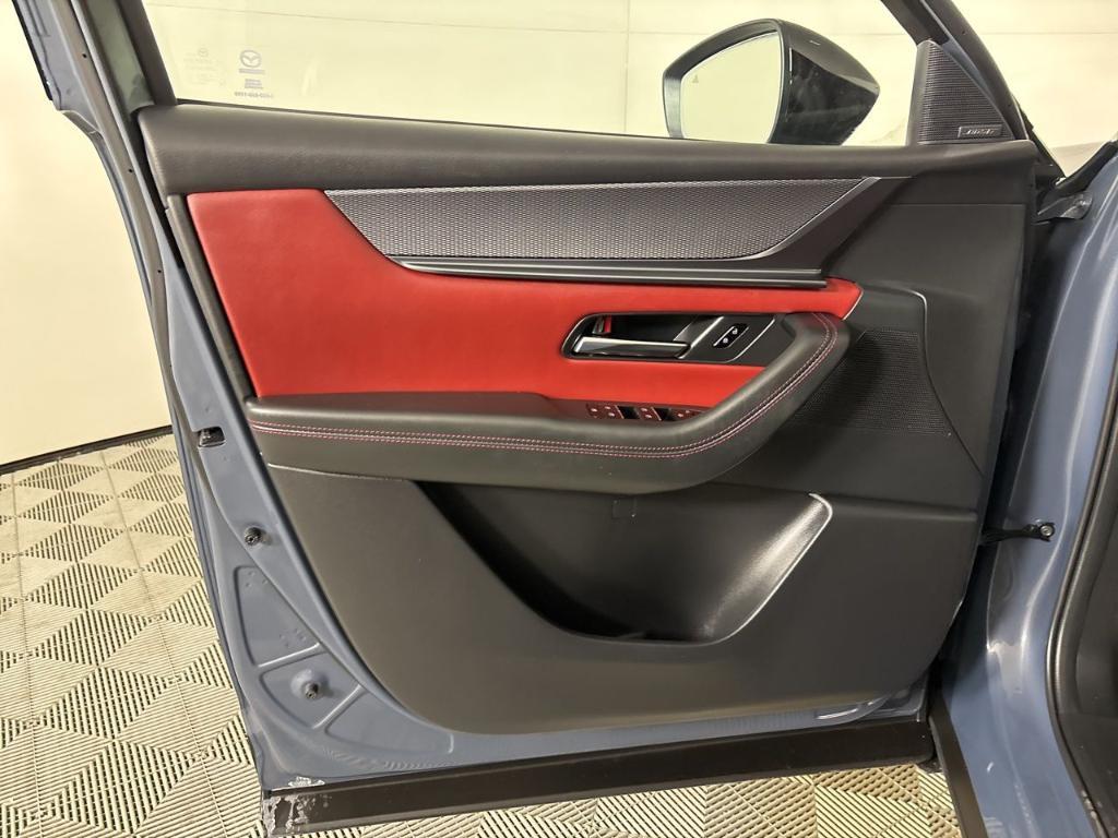 used 2025 Mazda CX-70 PHEV car, priced at $40,700