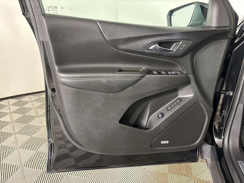 used 2023 Chevrolet Equinox car, priced at $22,301