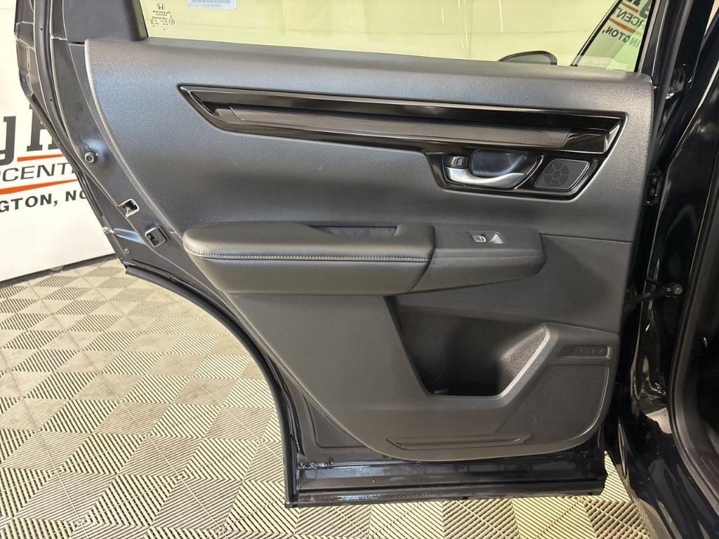 used 2025 Honda CR-V car, priced at $31,288