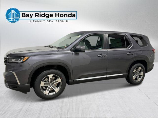 new 2025 Honda Pilot car, priced at $45,595
