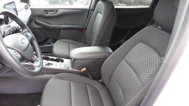 new 2025 Ford Escape car, priced at $24,513