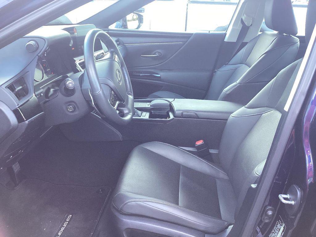 used 2022 Lexus ES 350 car, priced at $32,500