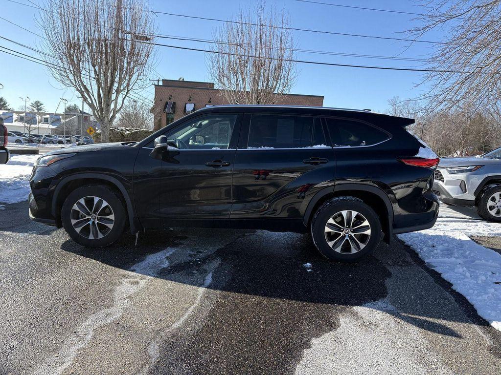 used 2020 Toyota Highlander car, priced at $29,900