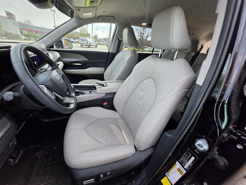used 2024 Toyota Grand Highlander car, priced at $42,900