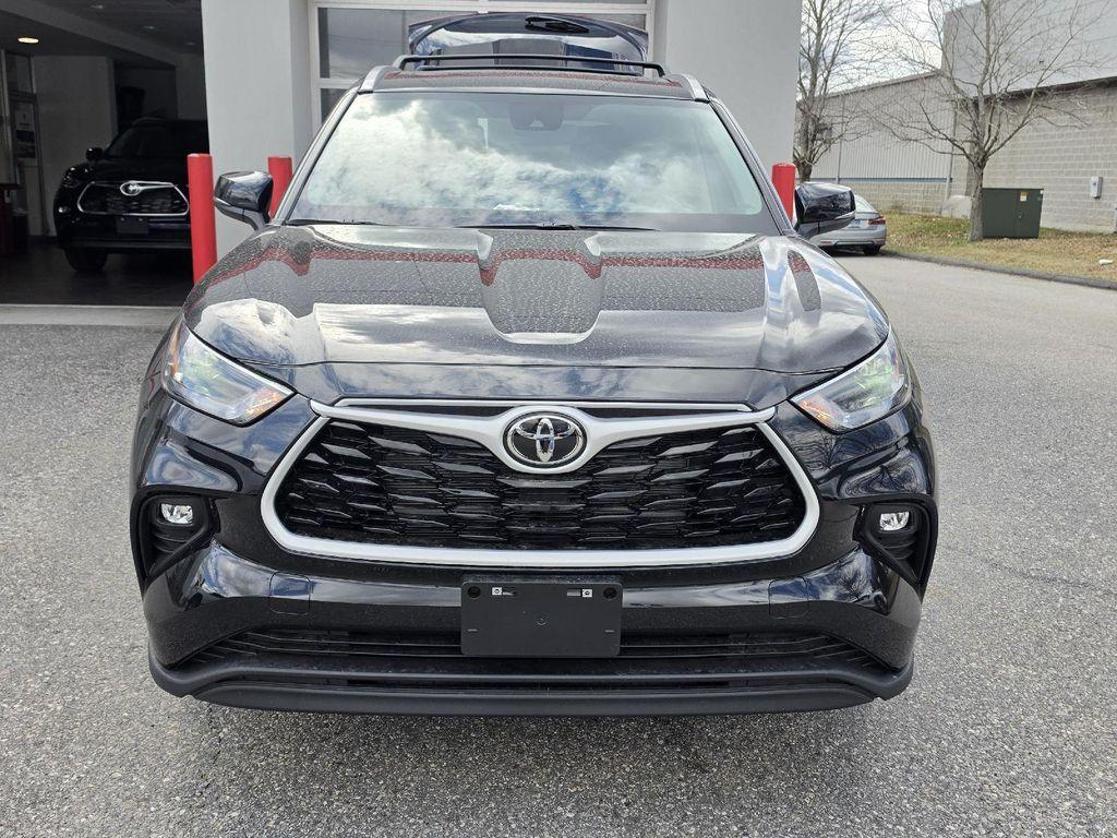 new 2026 Toyota Highlander Hybrid car, priced at $49,643