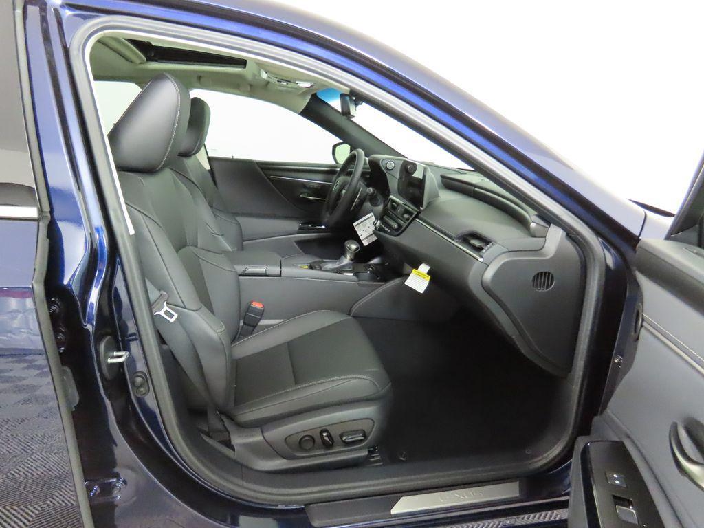 used 2025 Lexus ES 350 car, priced at $44,500