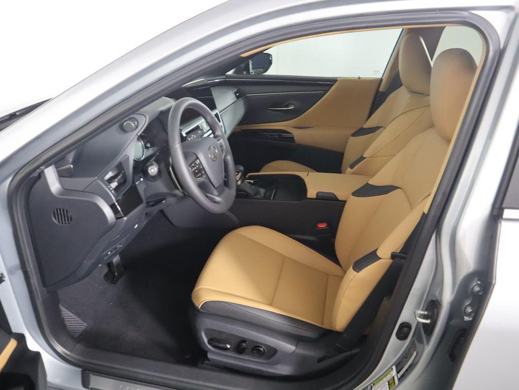 new 2025 Lexus ES 350 car, priced at $44,684