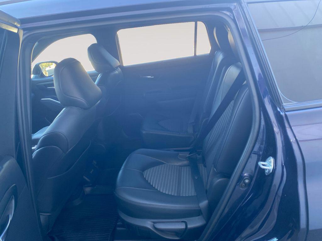 used 2023 Toyota Highlander car, priced at $33,020