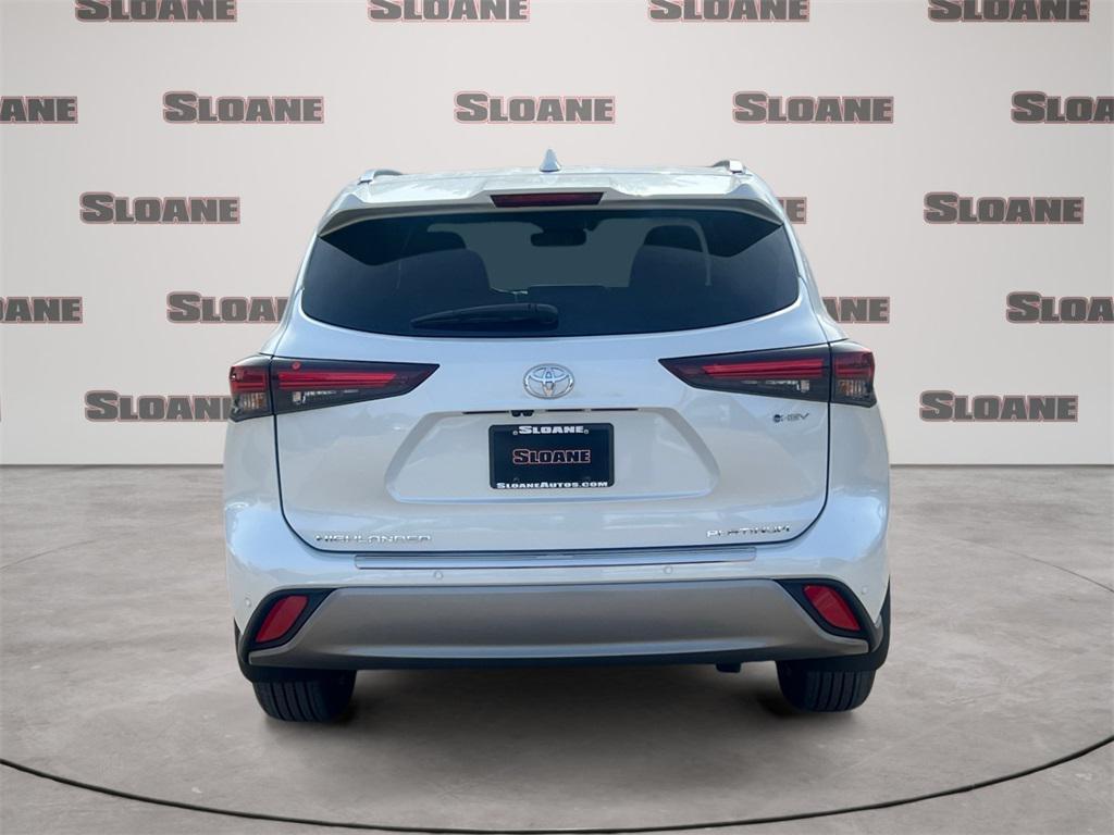 new 2026 Toyota Highlander Hybrid car, priced at $57,588