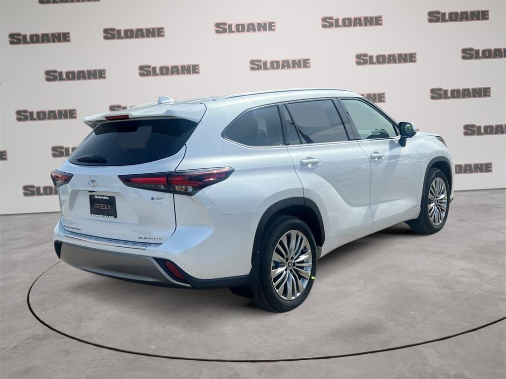 new 2026 Toyota Highlander Hybrid car, priced at $57,588