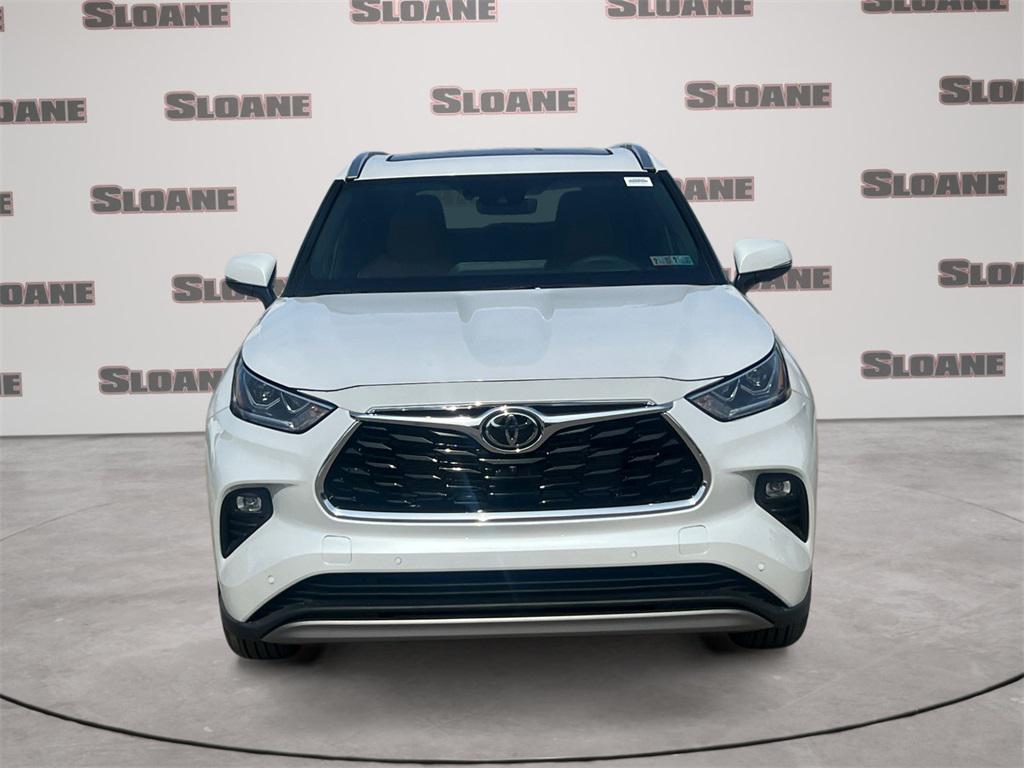 new 2026 Toyota Highlander Hybrid car, priced at $57,588