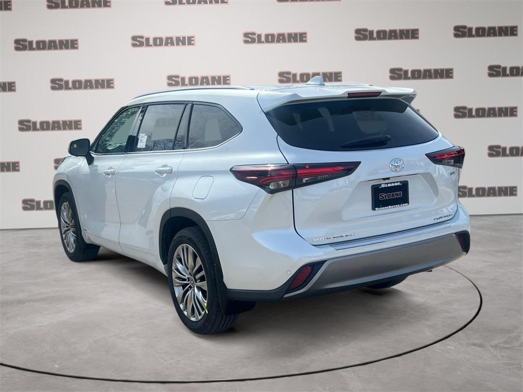 new 2026 Toyota Highlander Hybrid car, priced at $57,588