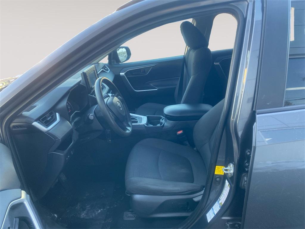 used 2020 Toyota RAV4 car, priced at $21,552
