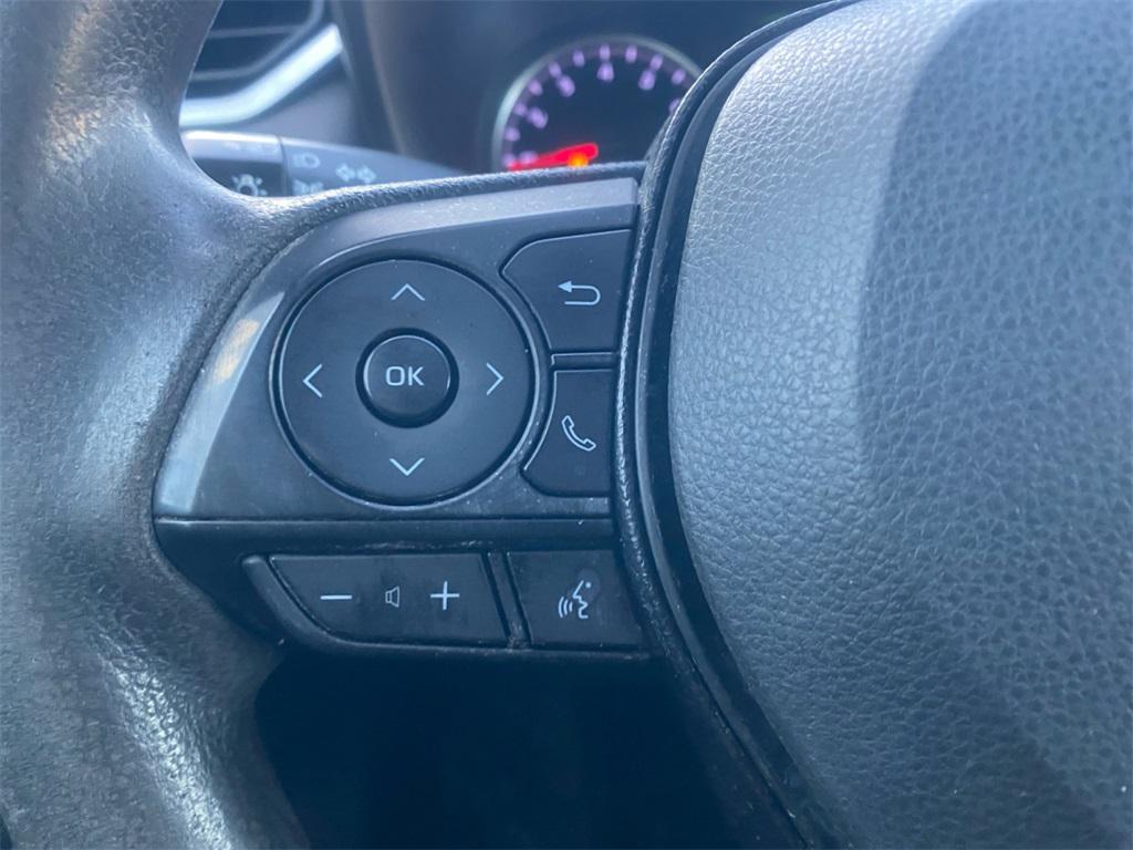 used 2020 Toyota RAV4 car, priced at $21,552