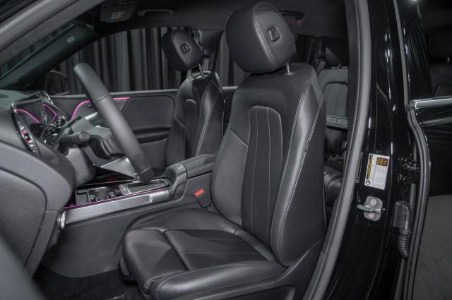 new 2025 Mercedes-Benz GLB 250 car, priced at $49,595