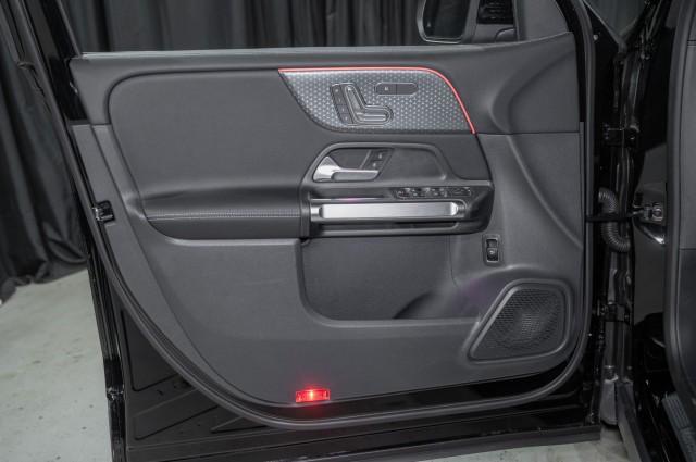 new 2025 Mercedes-Benz GLB 250 car, priced at $49,595