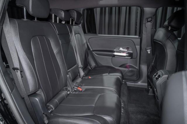 new 2025 Mercedes-Benz GLB 250 car, priced at $49,595