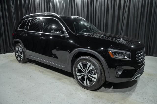new 2025 Mercedes-Benz GLB 250 car, priced at $49,595