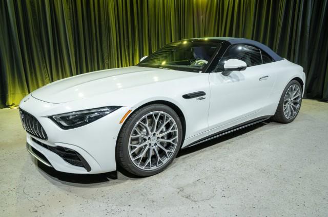 new 2026 Mercedes-Benz AMG SL 43 car, priced at $127,650