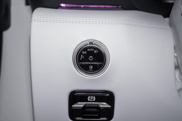 new 2026 Mercedes-Benz Maybach SL 680 Monogram Series car, priced at $232,750