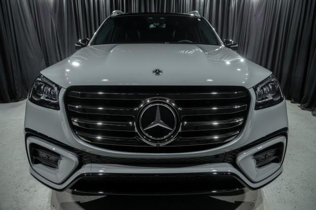 new 2026 Mercedes-Benz GLS 450 car, priced at $100,930
