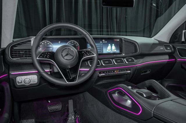 used 2025 Mercedes-Benz GLE 350 car, priced at $57,000