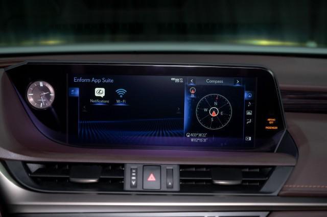 used 2021 Lexus ES 300h car, priced at $31,000