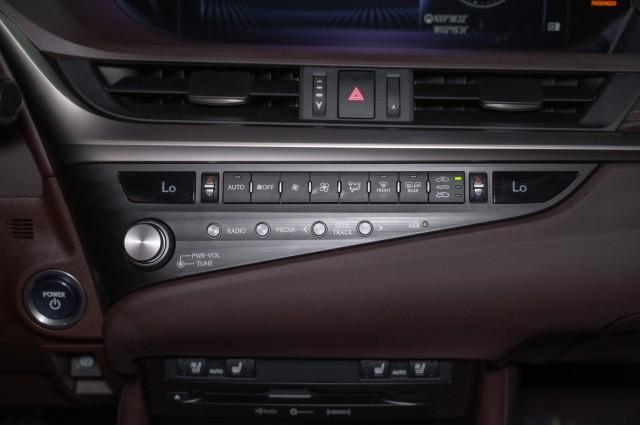 used 2021 Lexus ES 300h car, priced at $31,000