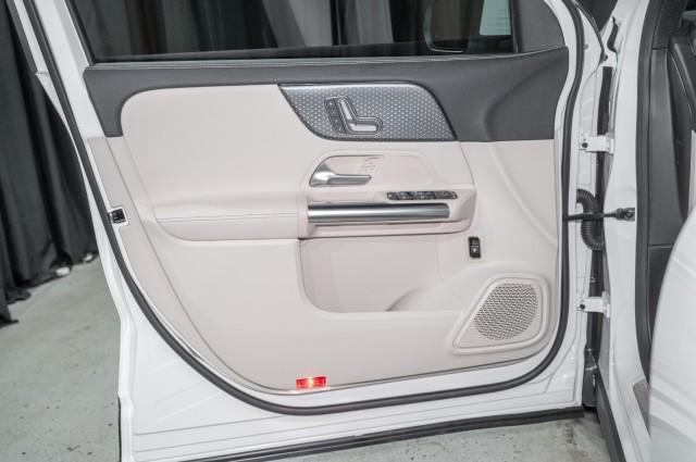 new 2025 Mercedes-Benz GLA 250 car, priced at $44,250