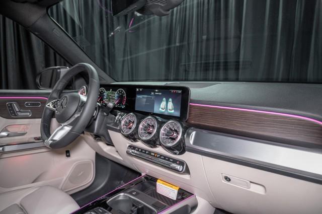 new 2025 Mercedes-Benz GLB 250 car, priced at $45,480