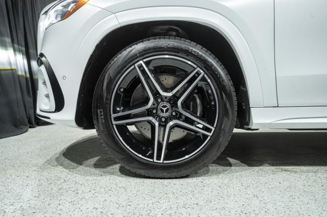 new 2026 Mercedes-Benz GLS 450 car, priced at $98,918