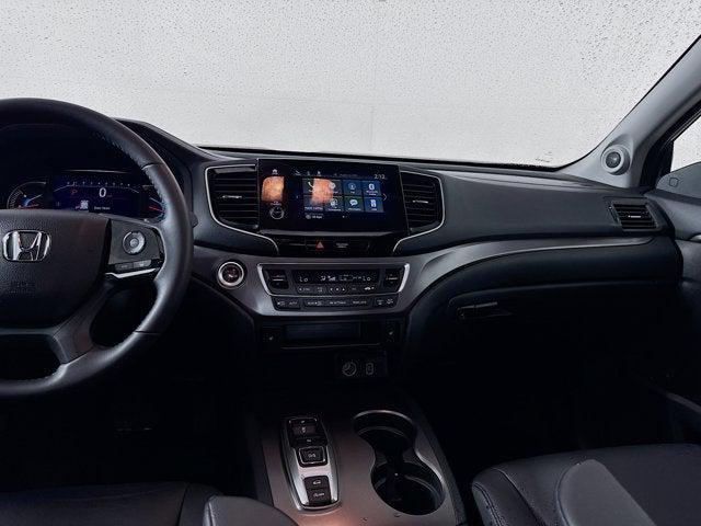 2022 Black Honda Pilot