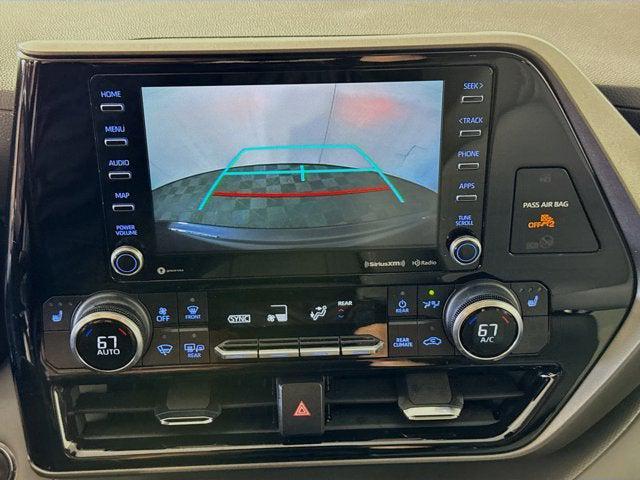 used 2022 Toyota Highlander car, priced at $34,500