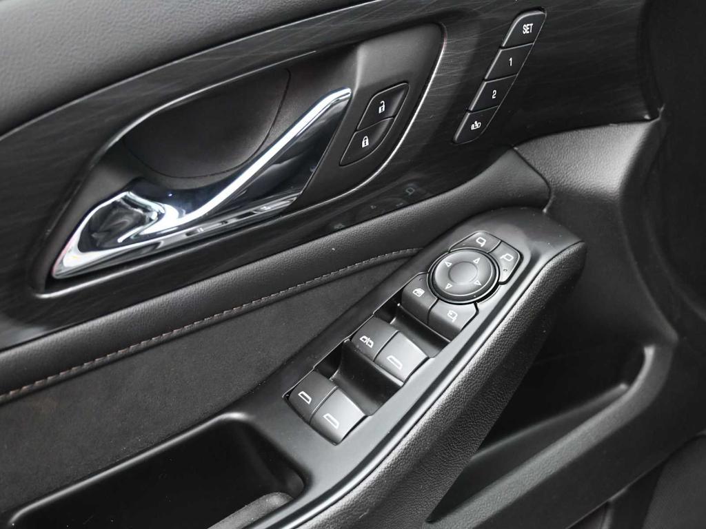 used 2023 Chevrolet Traverse car, priced at $34,345