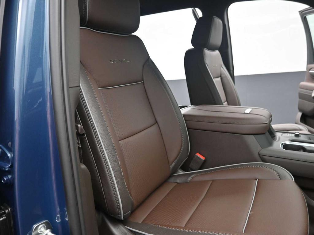 new 2026 GMC Sierra 2500 car, priced at $87,094