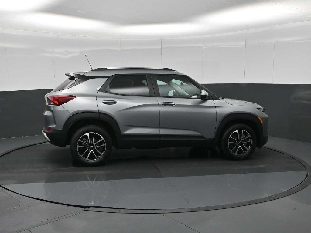 new 2026 Chevrolet TrailBlazer car, priced at $25,552