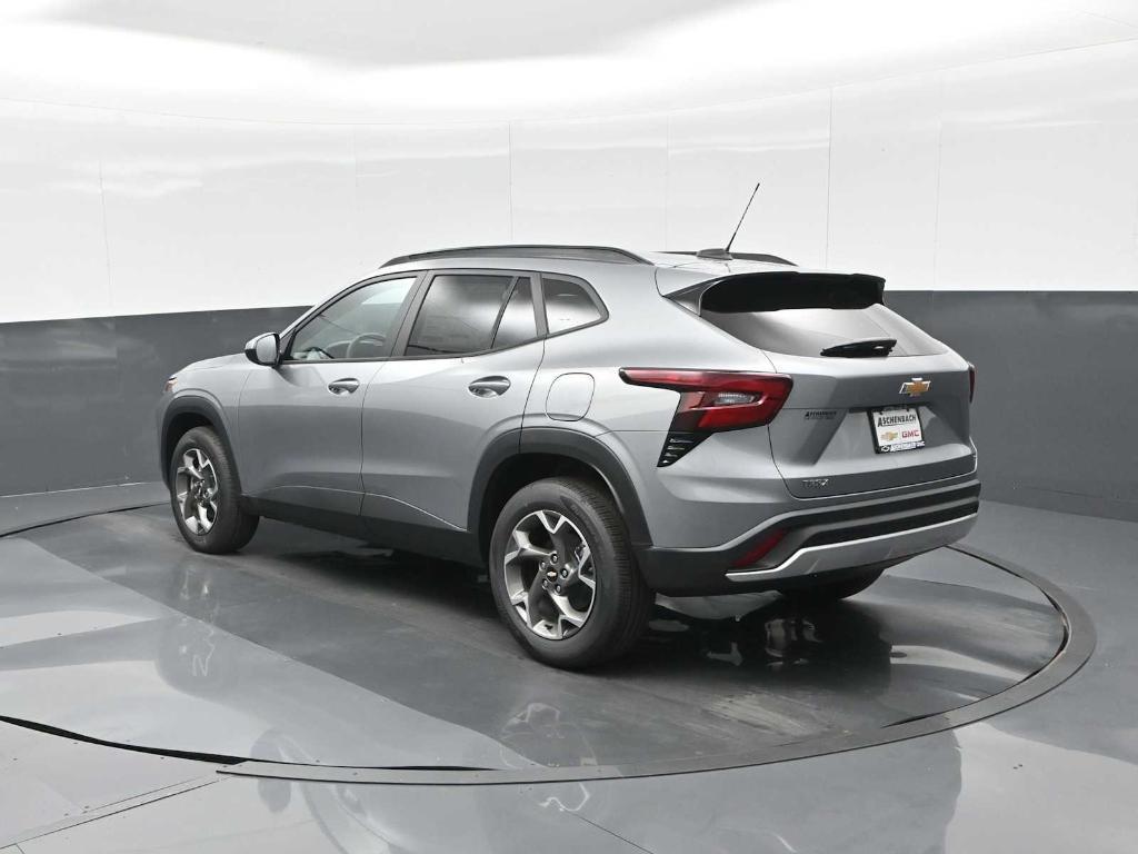 new 2025 Chevrolet Trax car, priced at $22,595