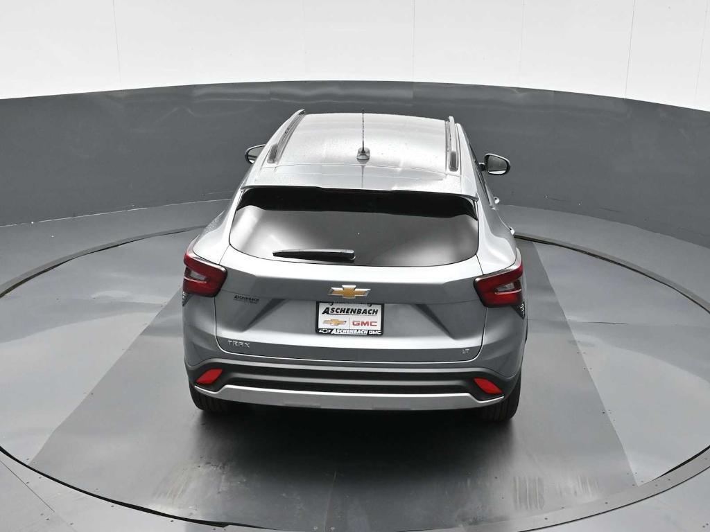 new 2025 Chevrolet Trax car, priced at $22,595