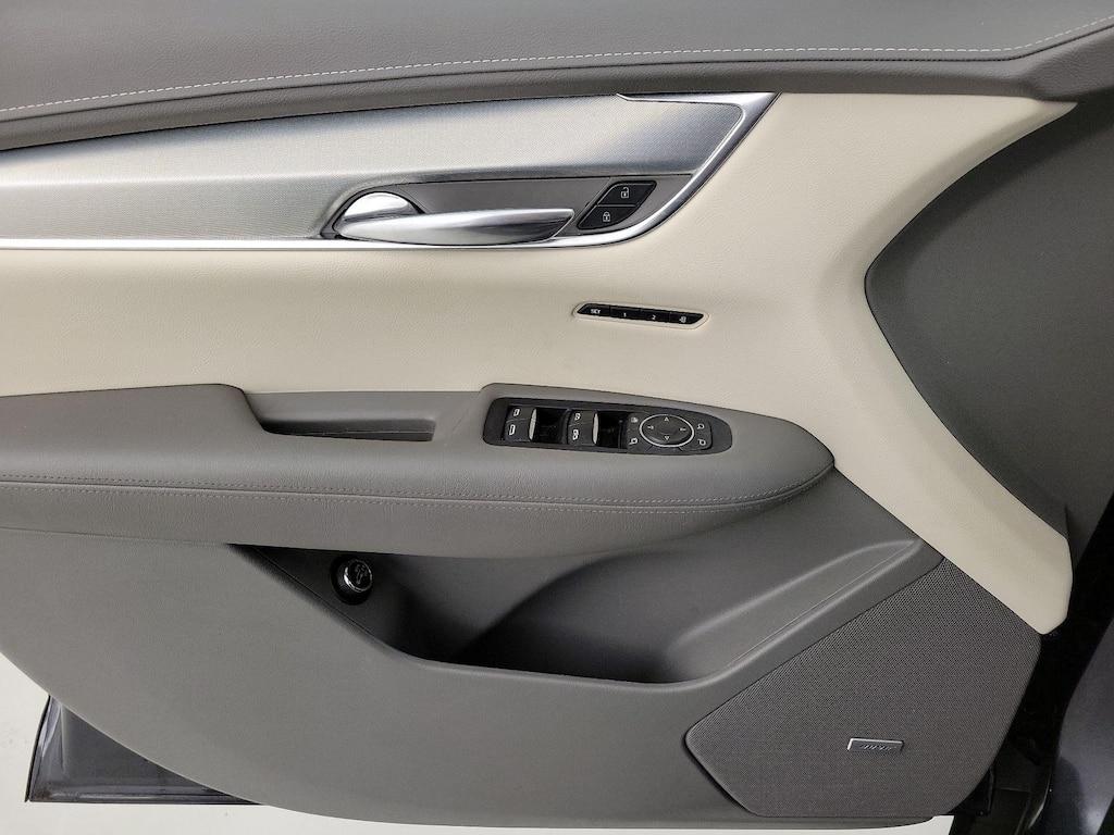 used 2022 Cadillac XT5 car, priced at $31,998