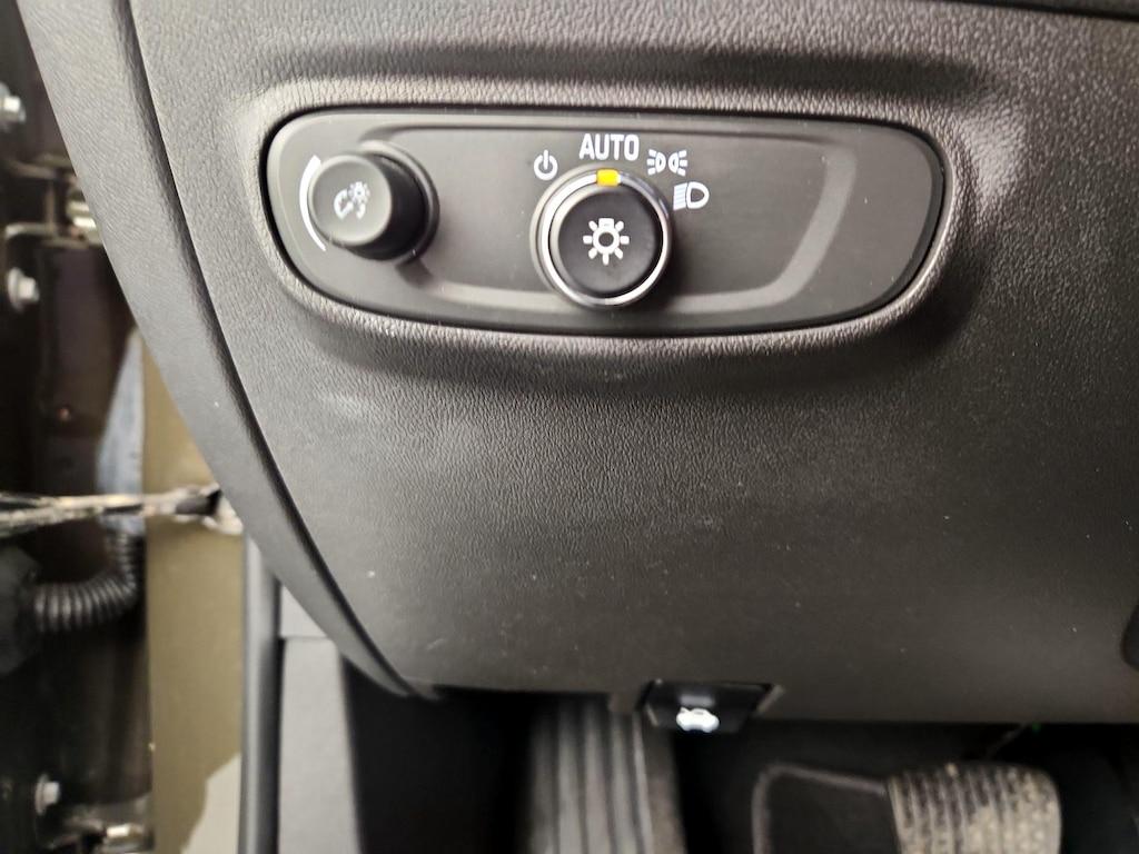 used 2023 Chevrolet Equinox car, priced at $19,998