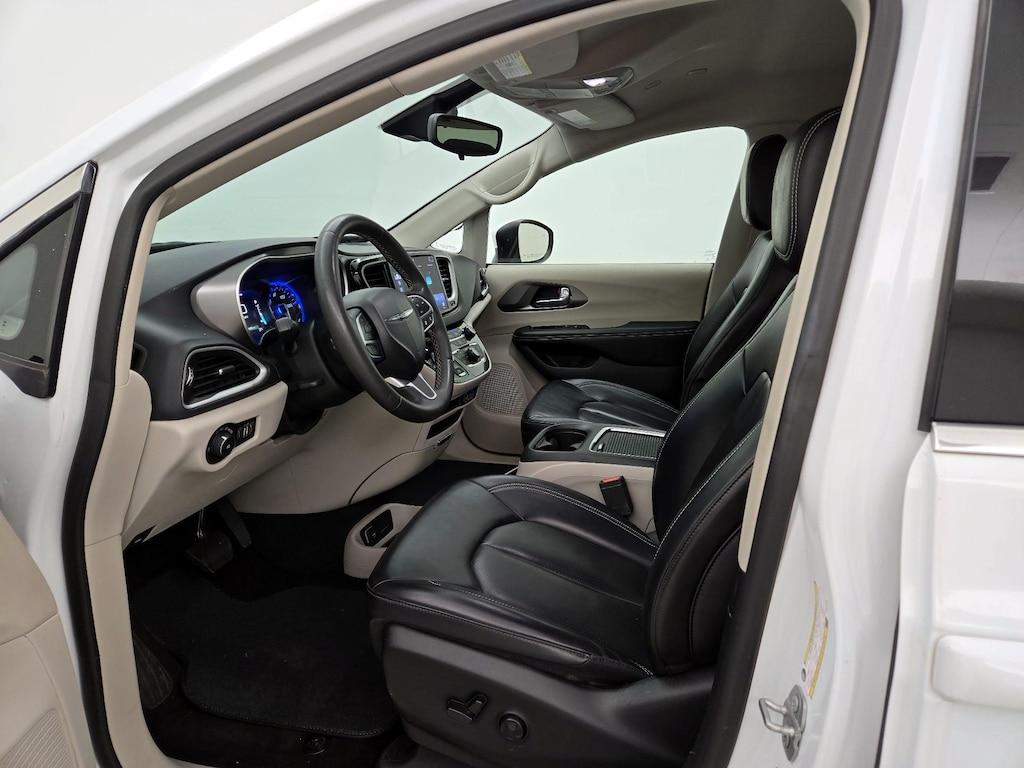 used 2023 Chrysler Pacifica car, priced at $23,998