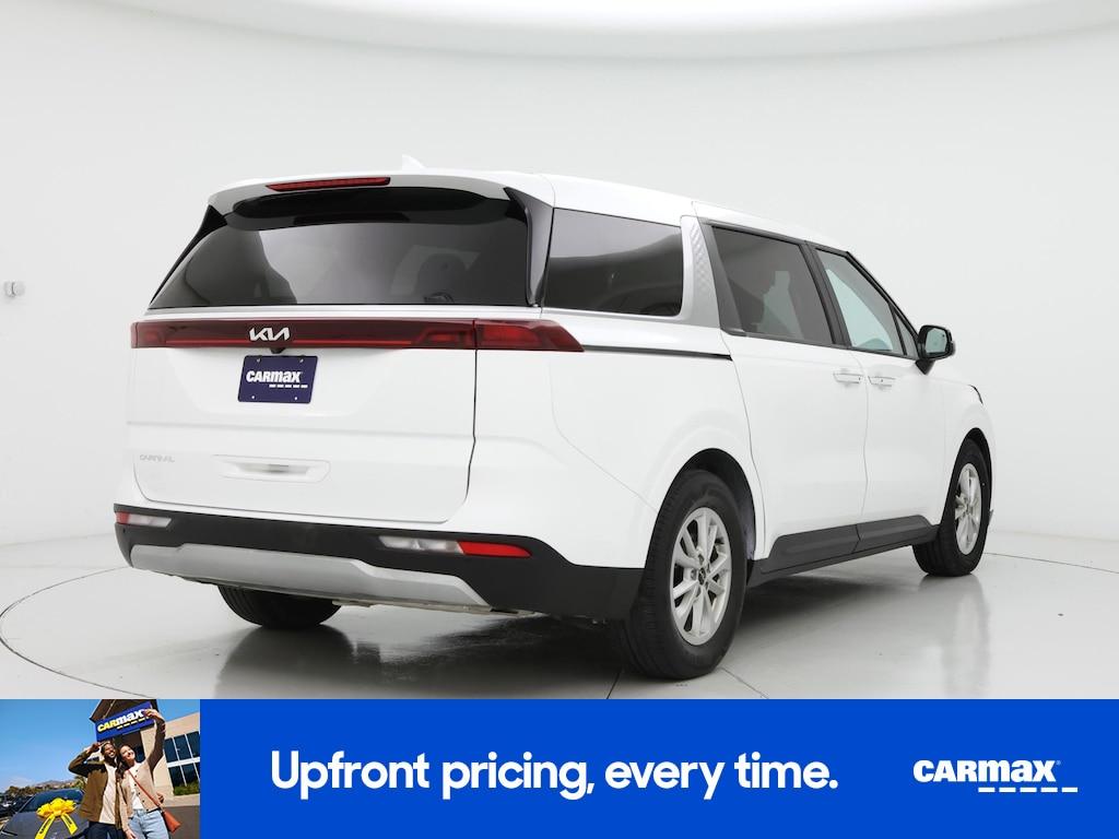 used 2023 Kia Carnival car, priced at $30,998