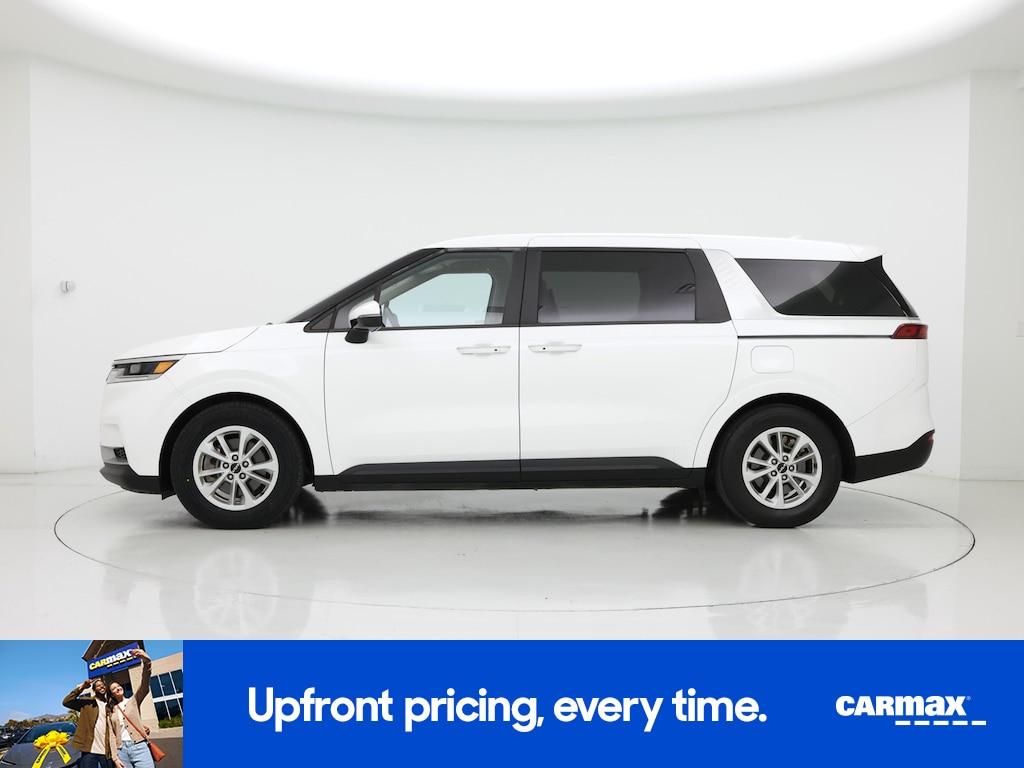 used 2023 Kia Carnival car, priced at $30,998